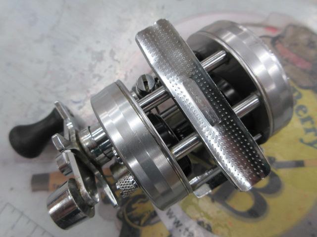 アンバサダー2500Cシルバー｜＠ベリーネット 日本最大新品中古釣具WEB