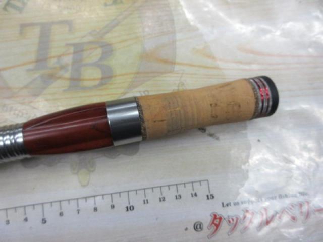 トラウティア 38L-T