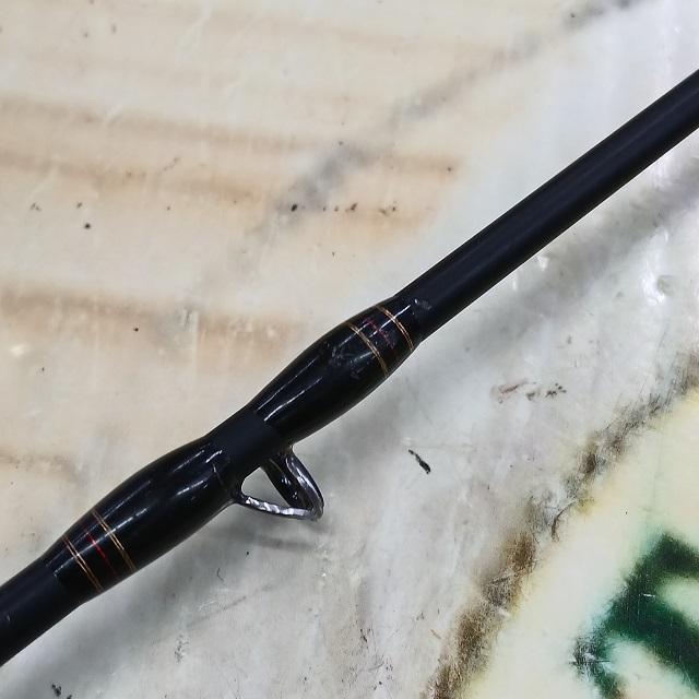 デストロイヤー F10-76XBJ(ブラックジャングル)ITSリールシート