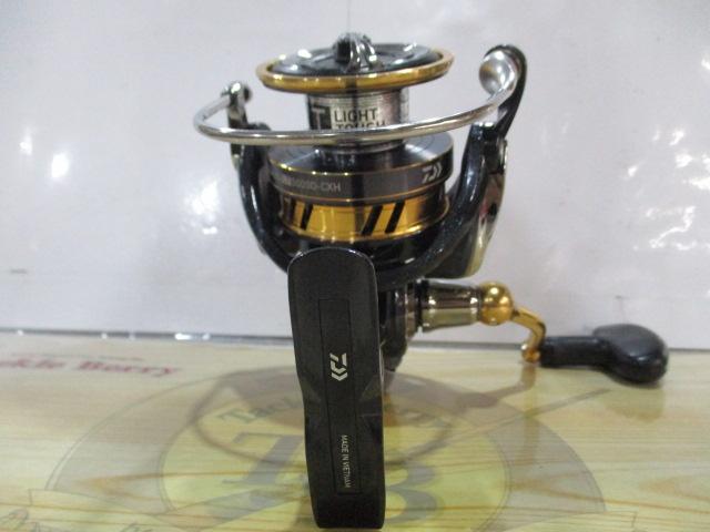 新品・未使用】 ダイワ 18レガリス LT5000D- CXH (箱あり) ダイワ