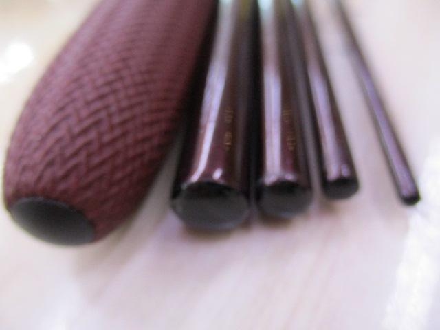 紅月 15