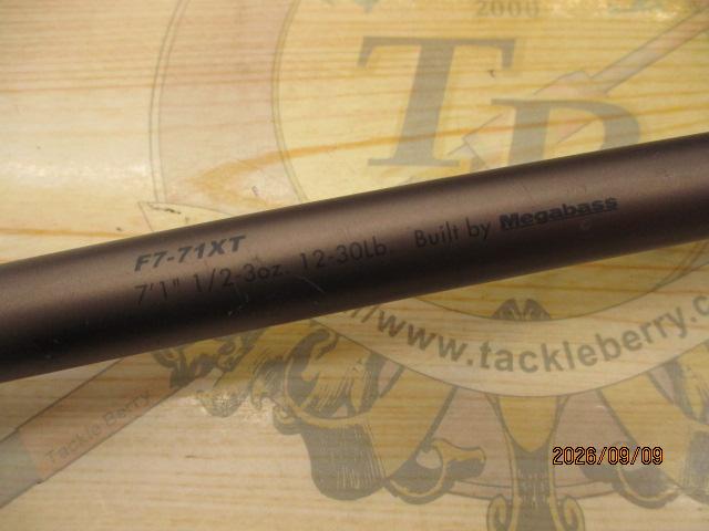 オロチX10 F7-71XT SWAMP SURVIVOR