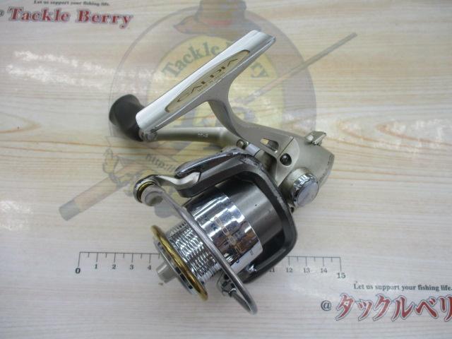 中古 スピニングリール ダイワCALDIA2000本体 【公式通販】