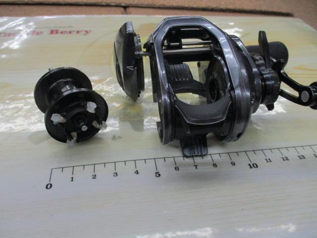 24SLX 70HG