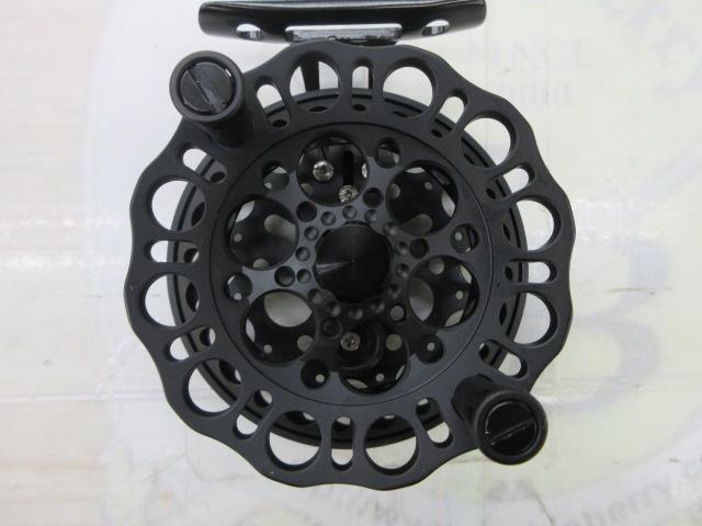 インヴィクタクロダイMBリミテッド85｜＠ベリーネット 日本最大新品