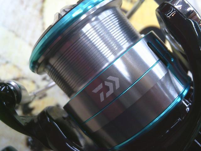 19エメラルダス LT2500S-DH｜＠ベリーネット 日本最大新品中古釣具WEB