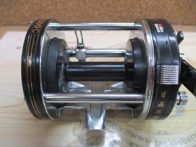 7000C ブラック