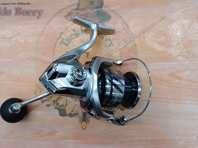 23ストラディックc5000XG 二時間使用　✴︎美品ですが注意あり 23ストラディック C5000XG｜＠ベリーネット 日本最大新品中古釣具WEB