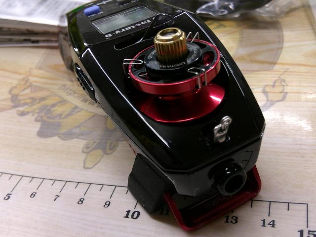 クリスティア ワカサギCRTα電動リール ソリッドブラック/メタルレッドG