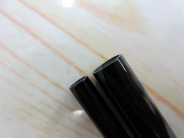 特作色華 8