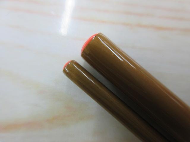 特作色華 9