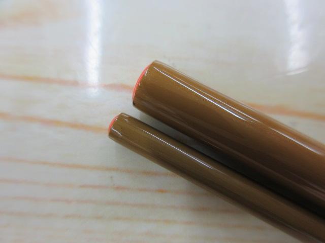 特作色華 10